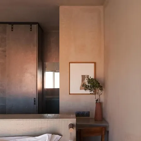 Valley House 4*
