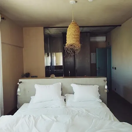 Valley House Bed & Breakfast 4*