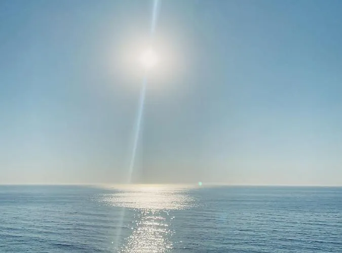 Valley House 4* 滨海阿泽尼亚什