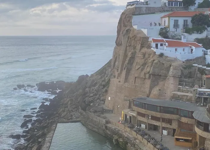 Valley House 滨海阿泽尼亚什