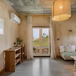 Valley House 4*