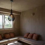 Valley House B&B 아젠하스도마르