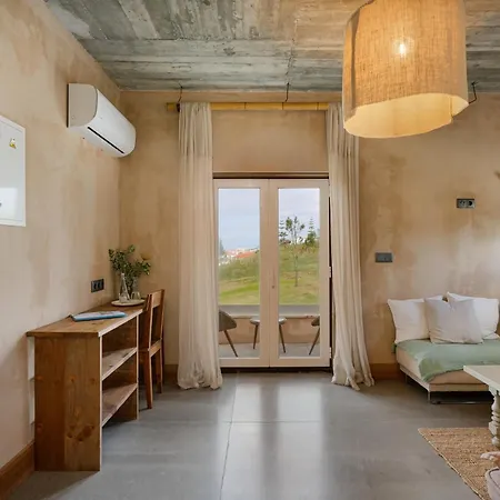 Valley House 4*