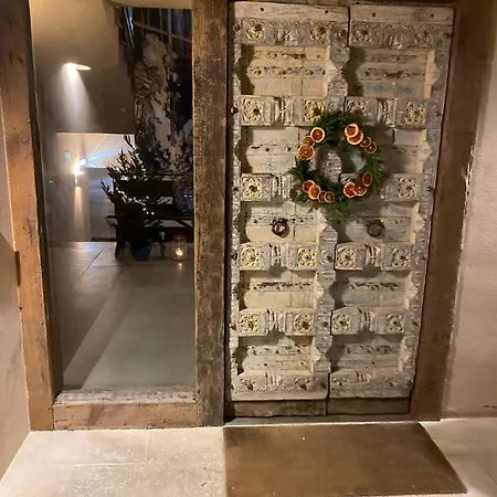 Valley House Couette-café 4*