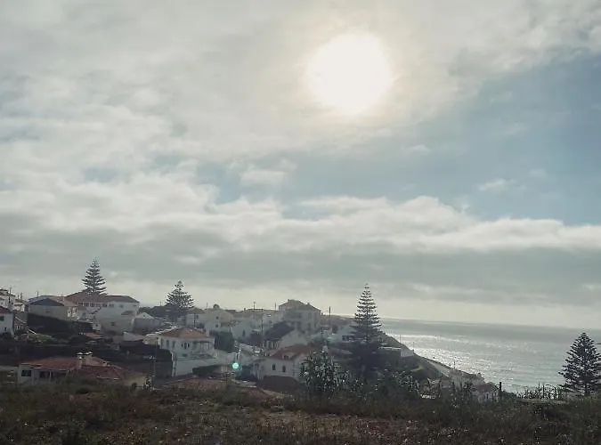 Valley House Bed & Breakfast 4*