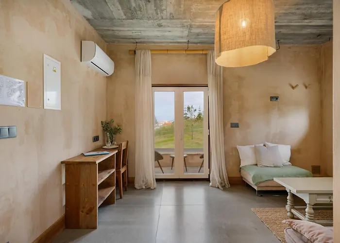 Valley House 4*